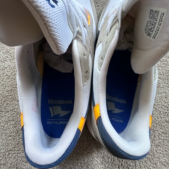 Reebok Royal Flag Shoes Men - Picture 5 of 5